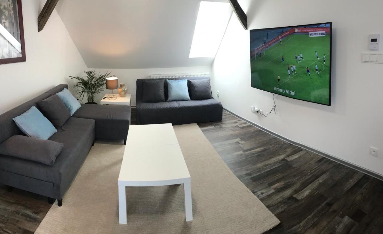 Apartman 3Kk 80 M2 S Virivkou A Saunou Jihlava Exterior photo